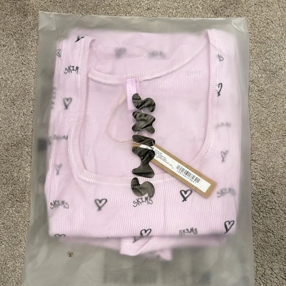 SKIMS 💜Sugar Plum Heart Pattern Tank set - Picture 1 of 5